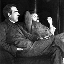 尼尔斯·玻尔和阿尔伯特·爱因斯坦