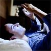 为什么睡前蓝光对睡眠有害?