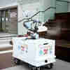 NTU新加坡研究人员建立消毒机器人，以帮助Covid-19爆发的清洁剂