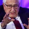 Henry Kissinger的最后十字军事：停止危险的AI