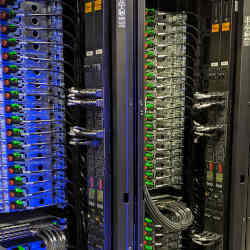 弗朗特拉超级计算机的一些内部布线。