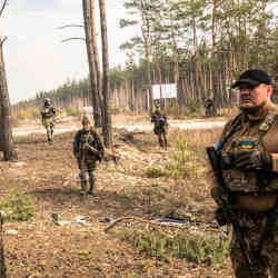 上周在伊尔平的乌克兰士兵。